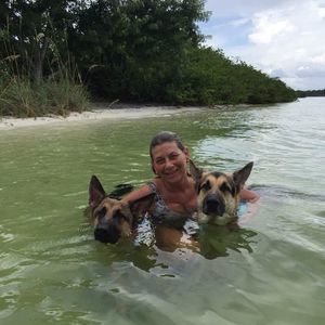 Meet your Posher, Kim